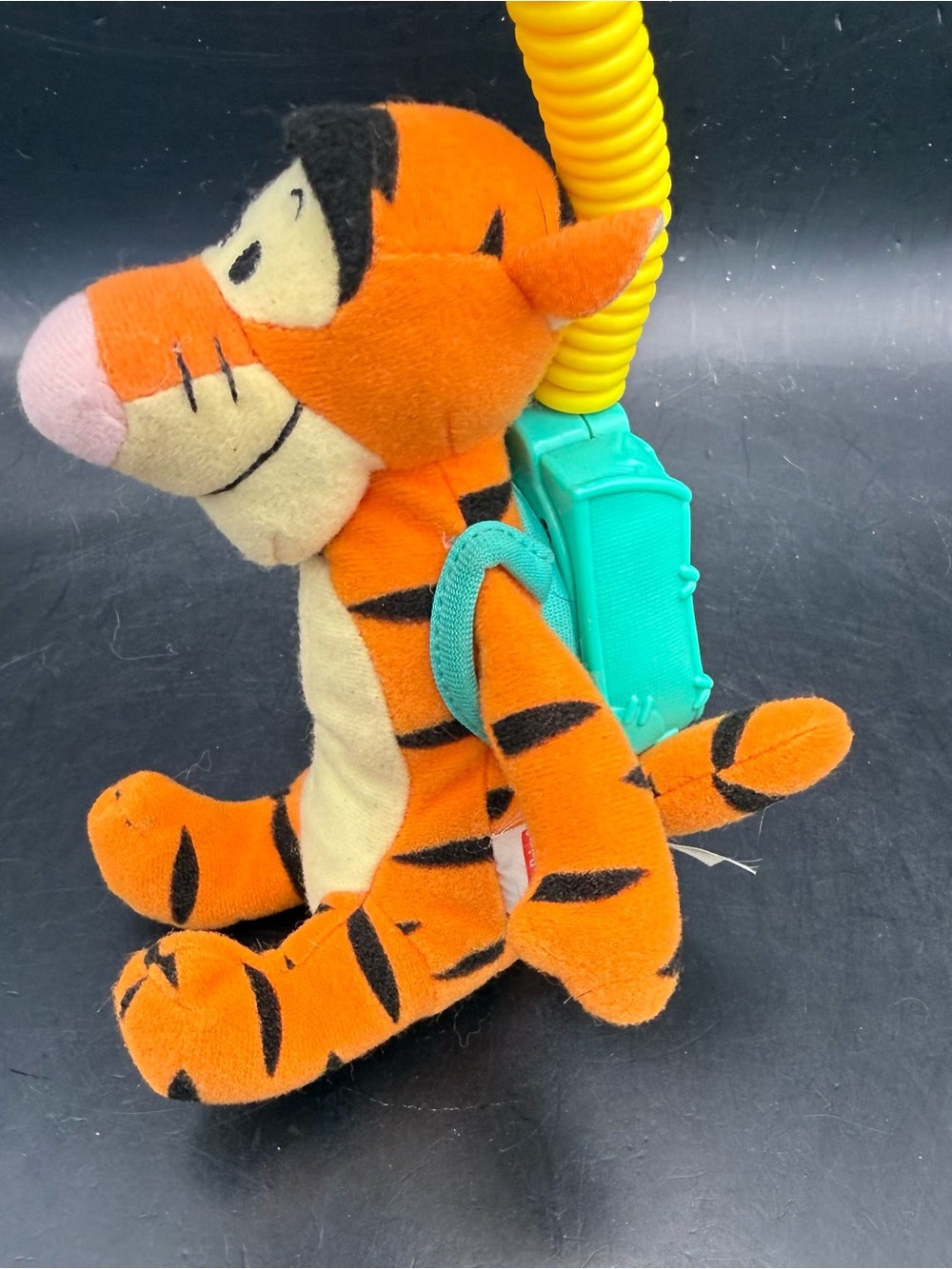 Vintage 2000 Fisher Price Winnie the Pooh Backpack Bouncer - Plush Tigger Clip - Picture 7 of 14